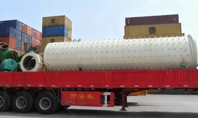 Molienda en molino de bolas Ball mill grinding