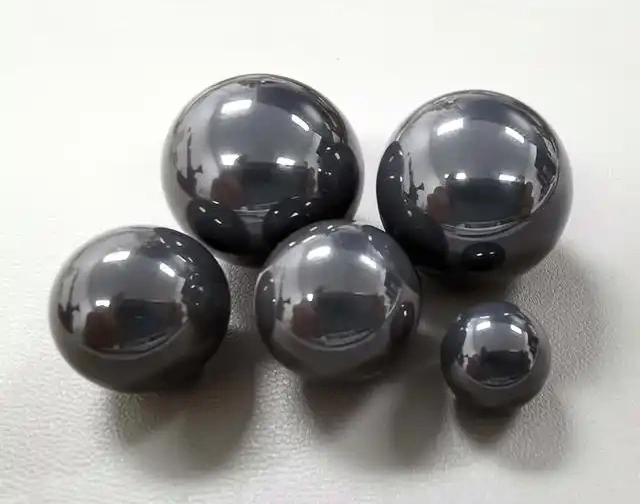 Silicon nitride grinding balls