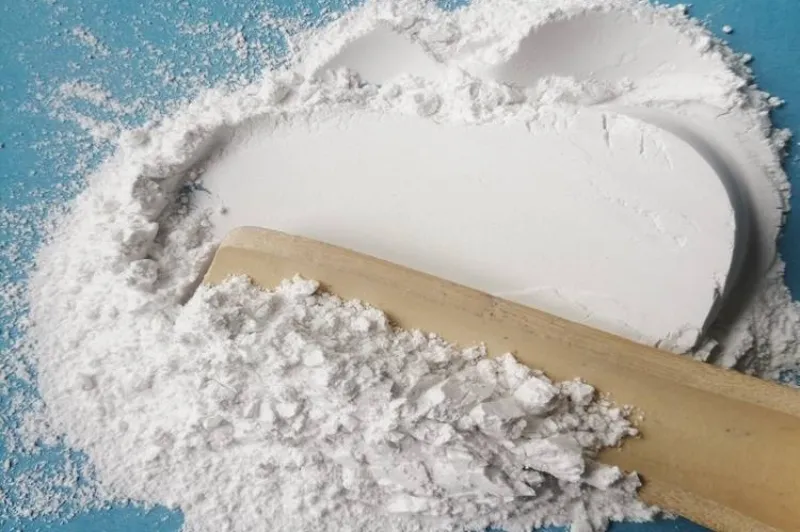 Ultrafine quartz powder